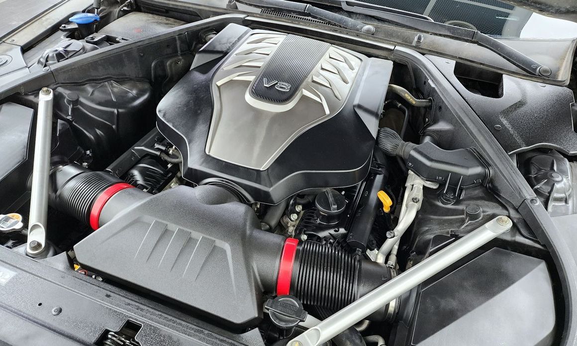 Genesis EQ900