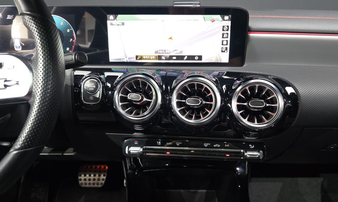 Mercedes-Benz CLA-Class