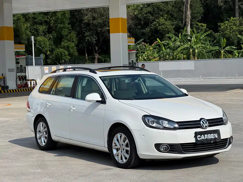Volkswagen Golf (Import)