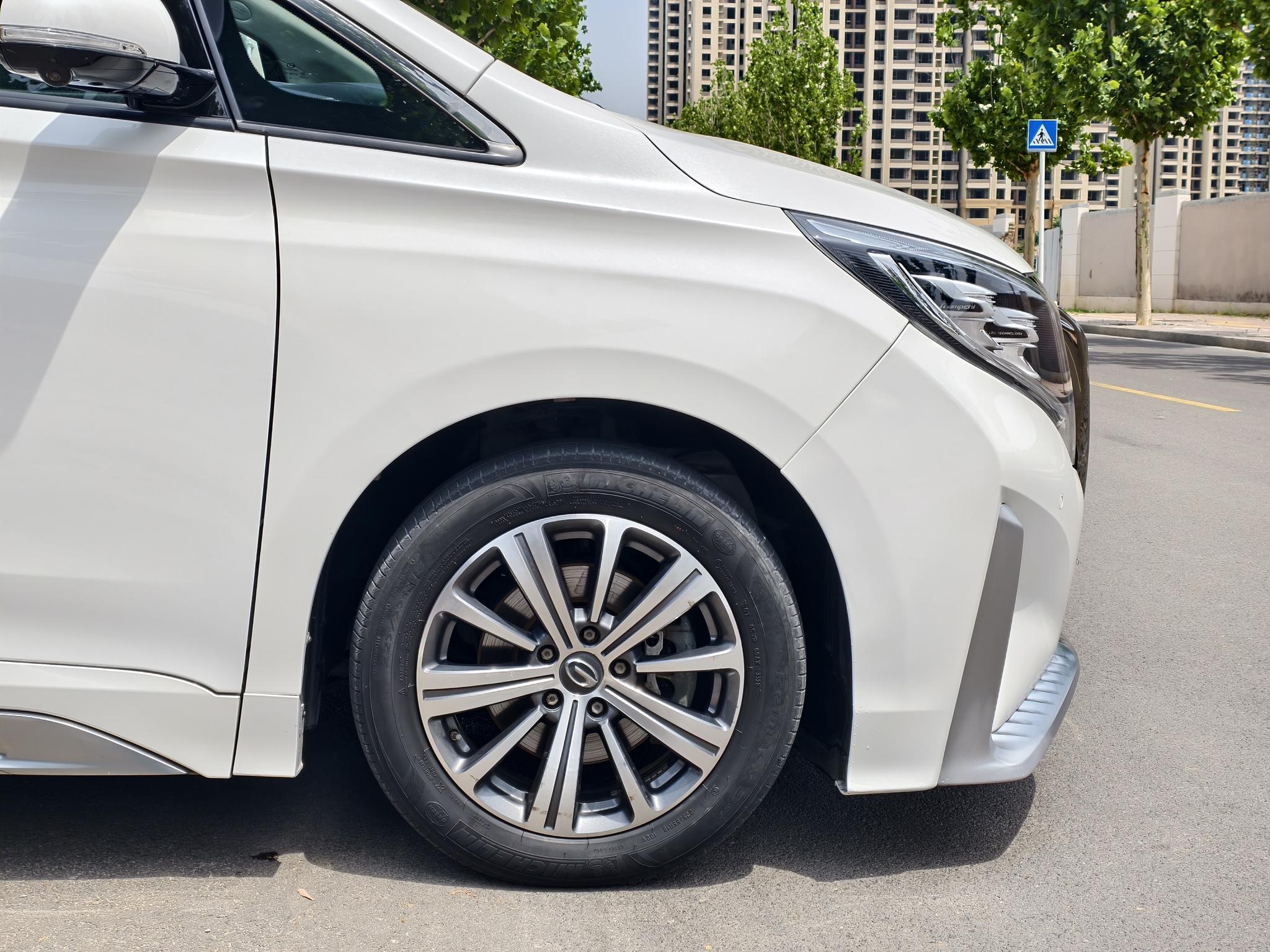 GAC Trumpchi Trumpchi M8
