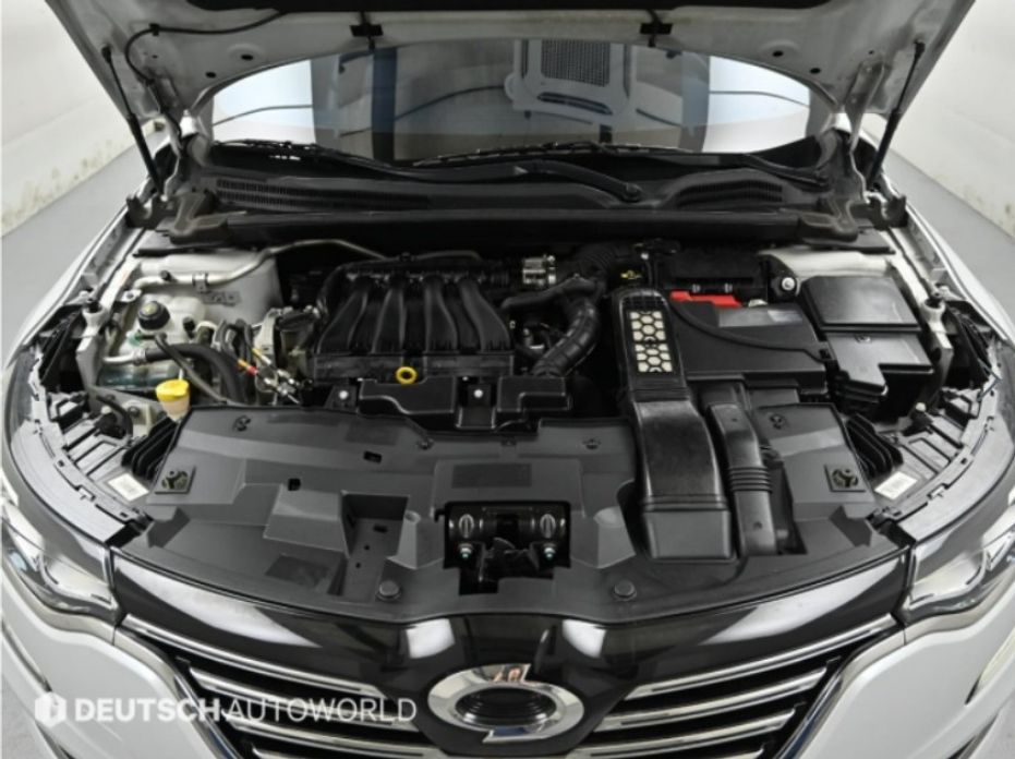 Renault SM6