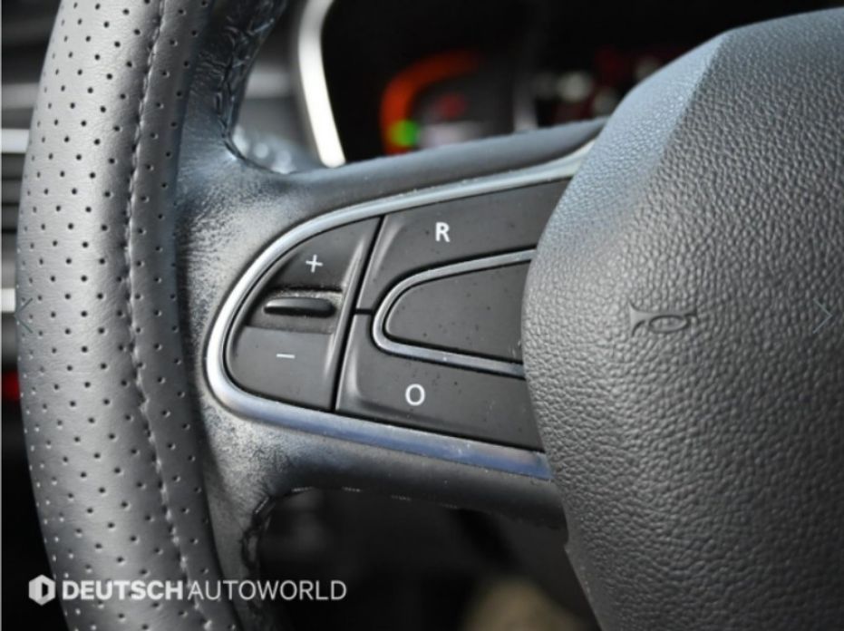 Renault SM6