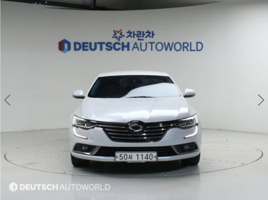 Renault SM6