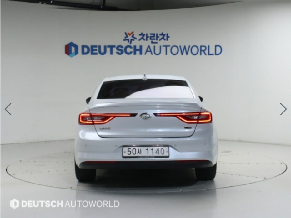 Renault SM6