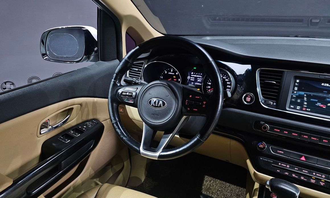 Kia Canival