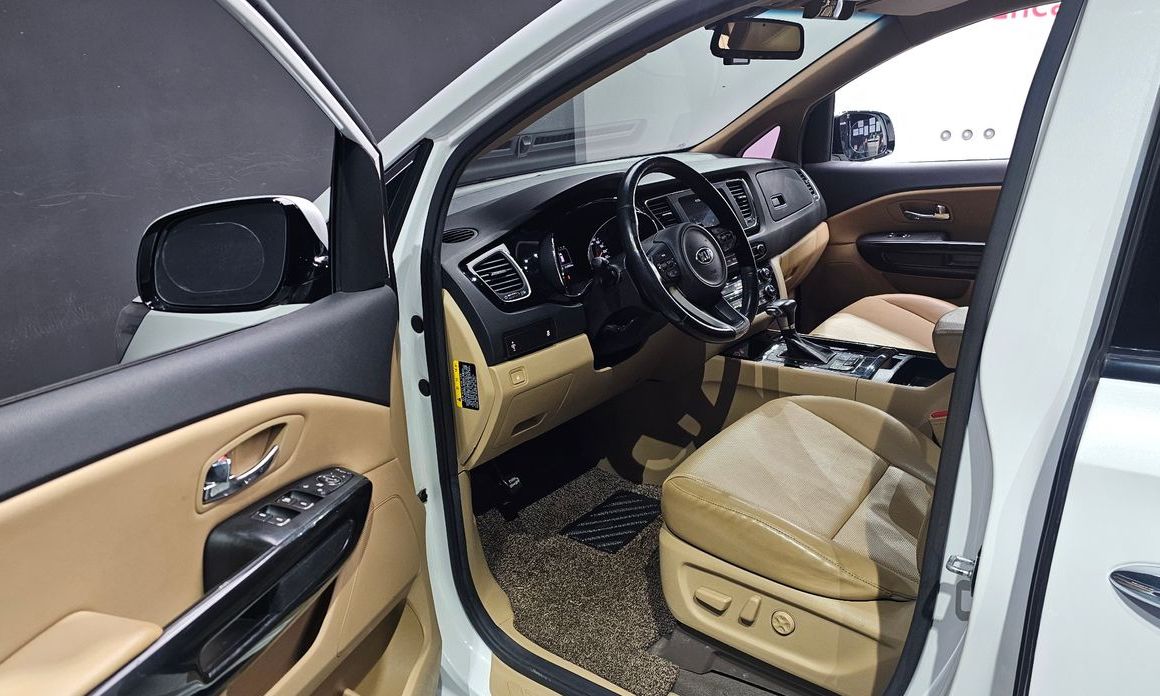 Kia Canival