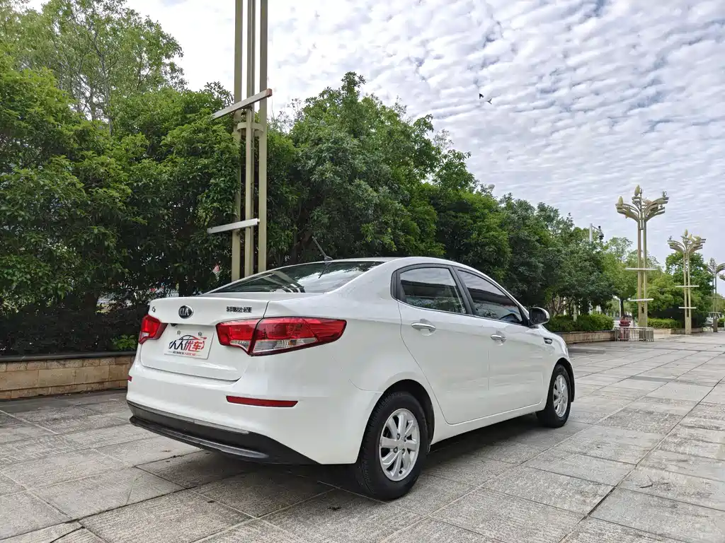 Kia K2