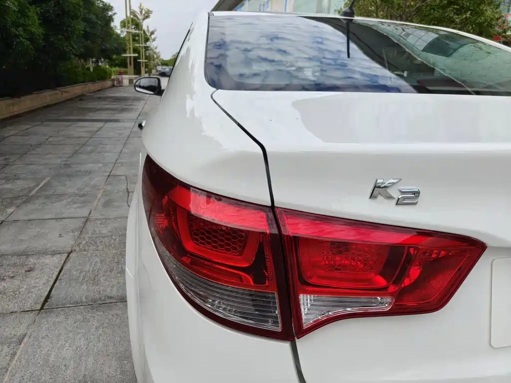 Kia K2