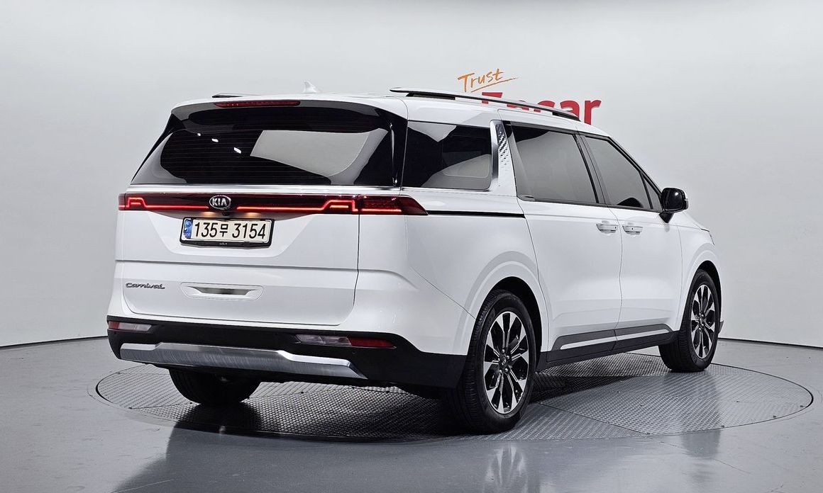 Kia Canival