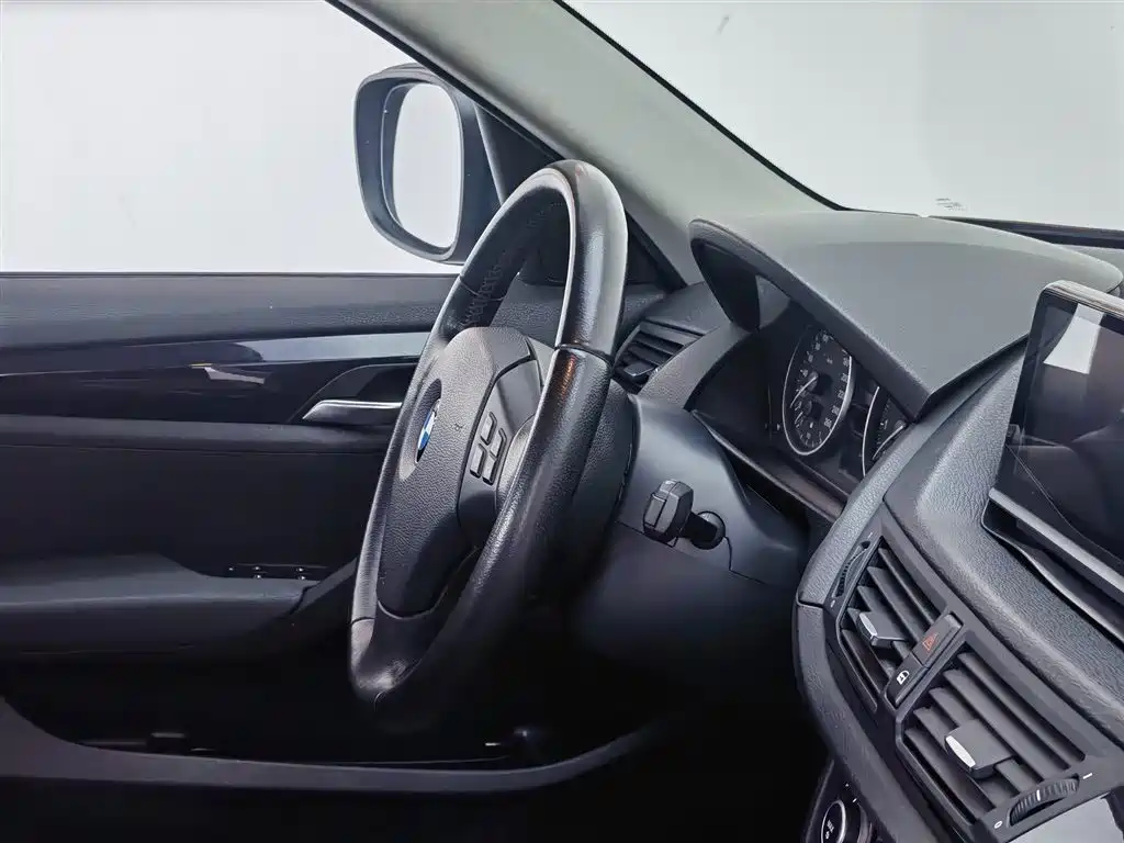 BMW X1 (Import)