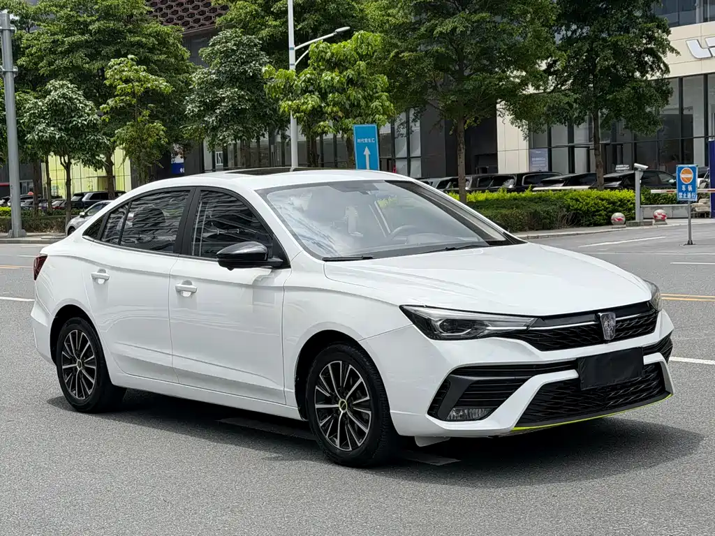 Roewe i5