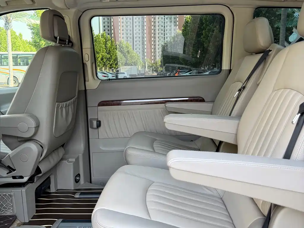 Mercedes-Benz Viano