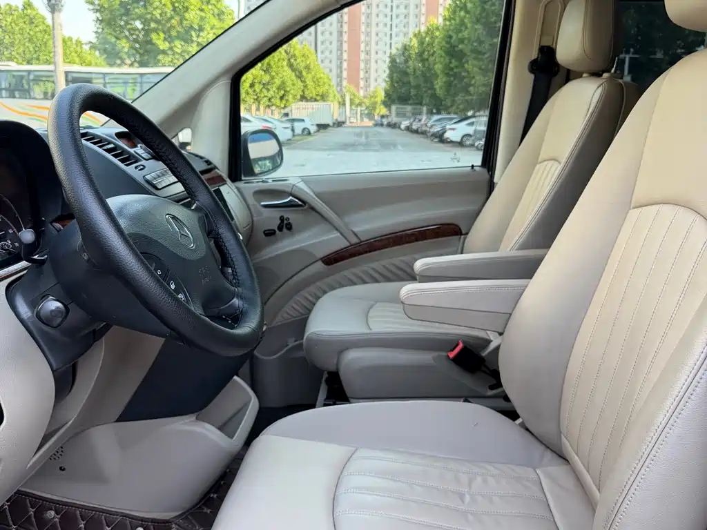 Mercedes-Benz Viano