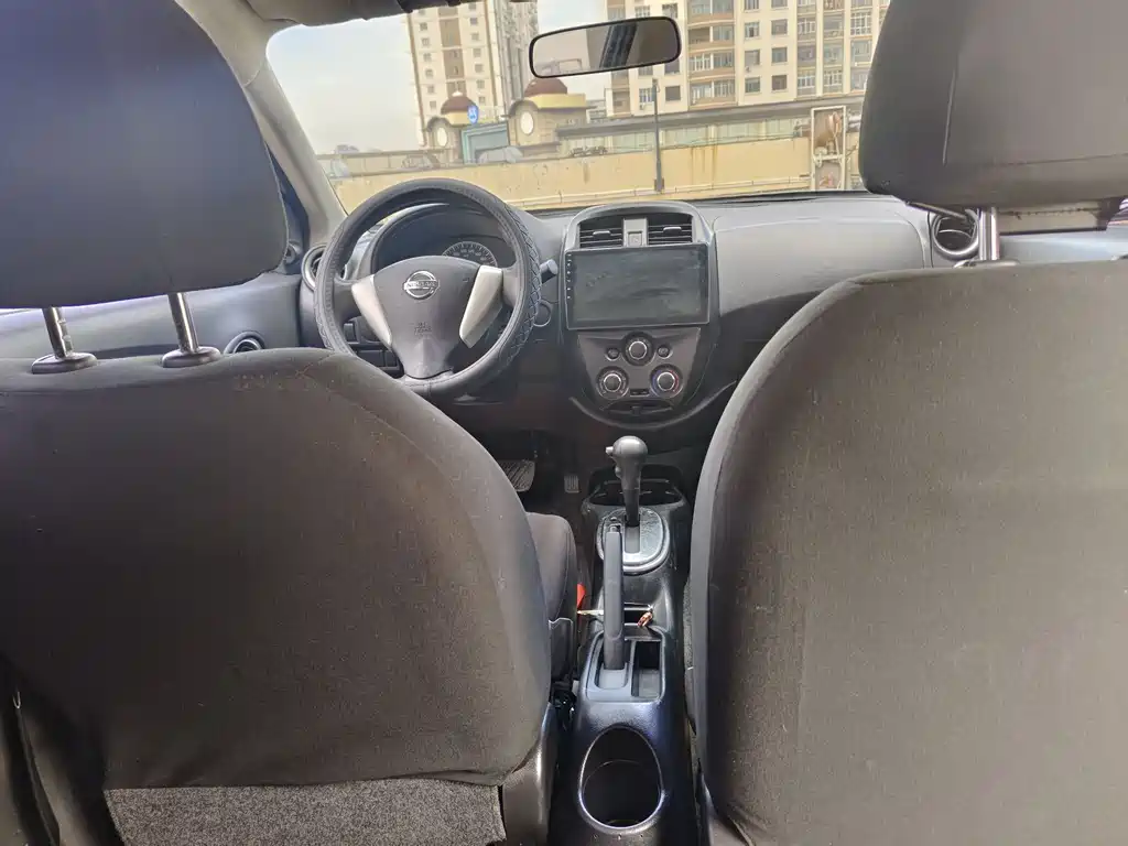 Nissan Sunny