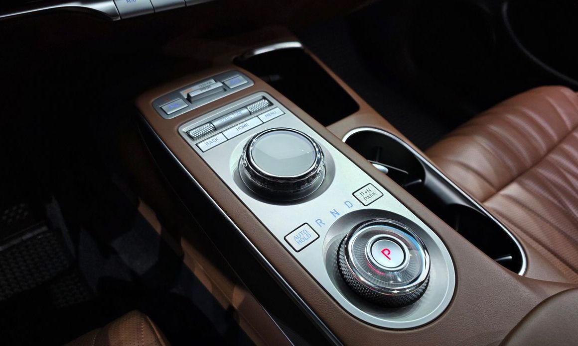 Genesis GV70
