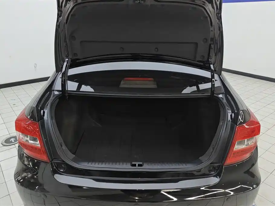 Geely Vision