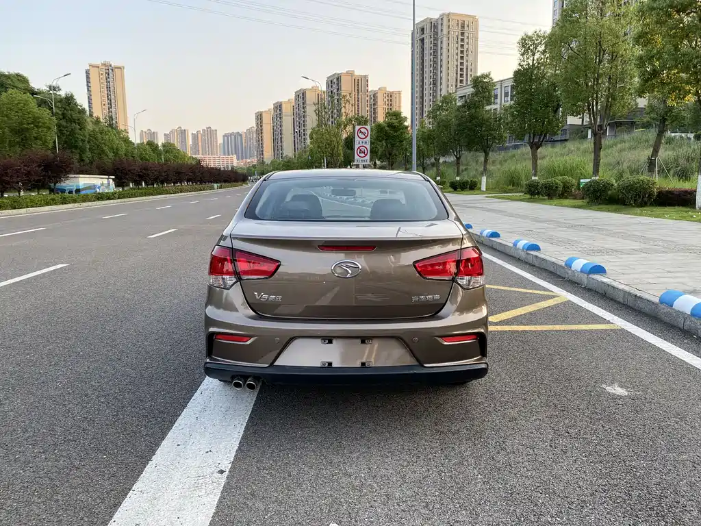 Soueast V5 Lingzhi