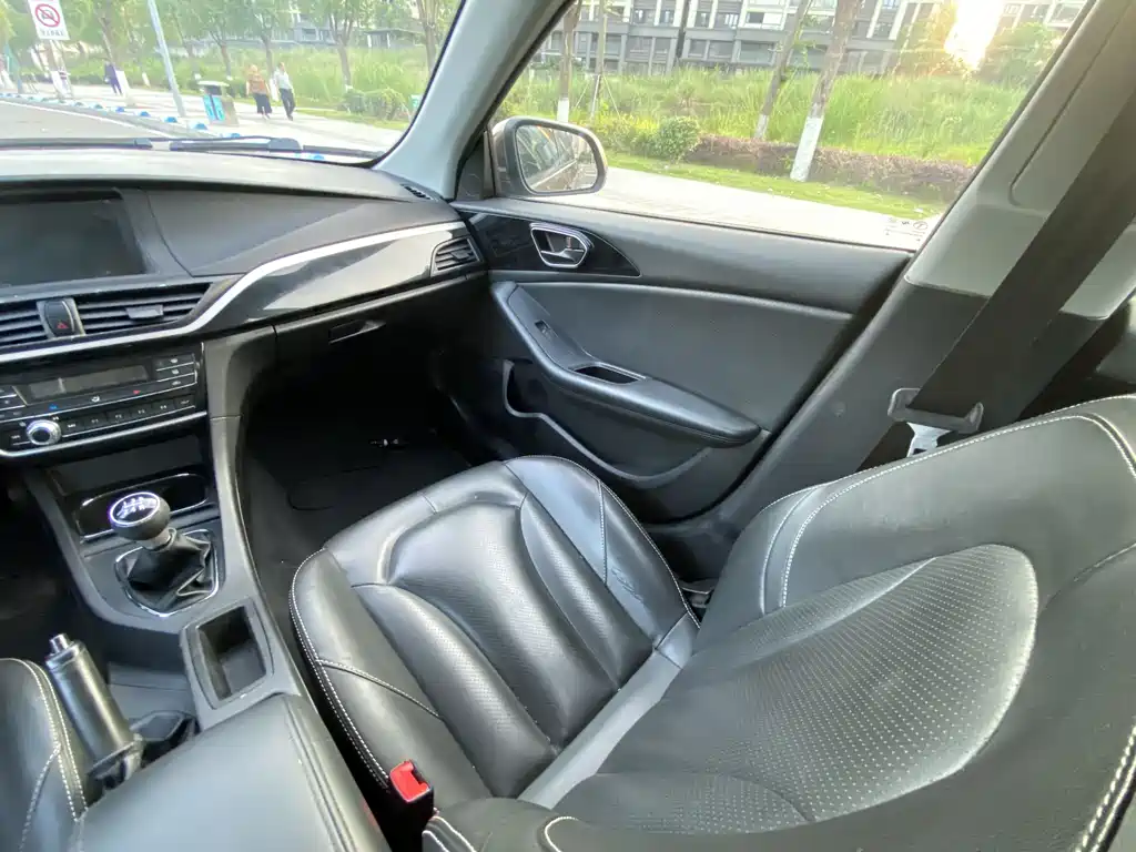 Soueast V5 Lingzhi