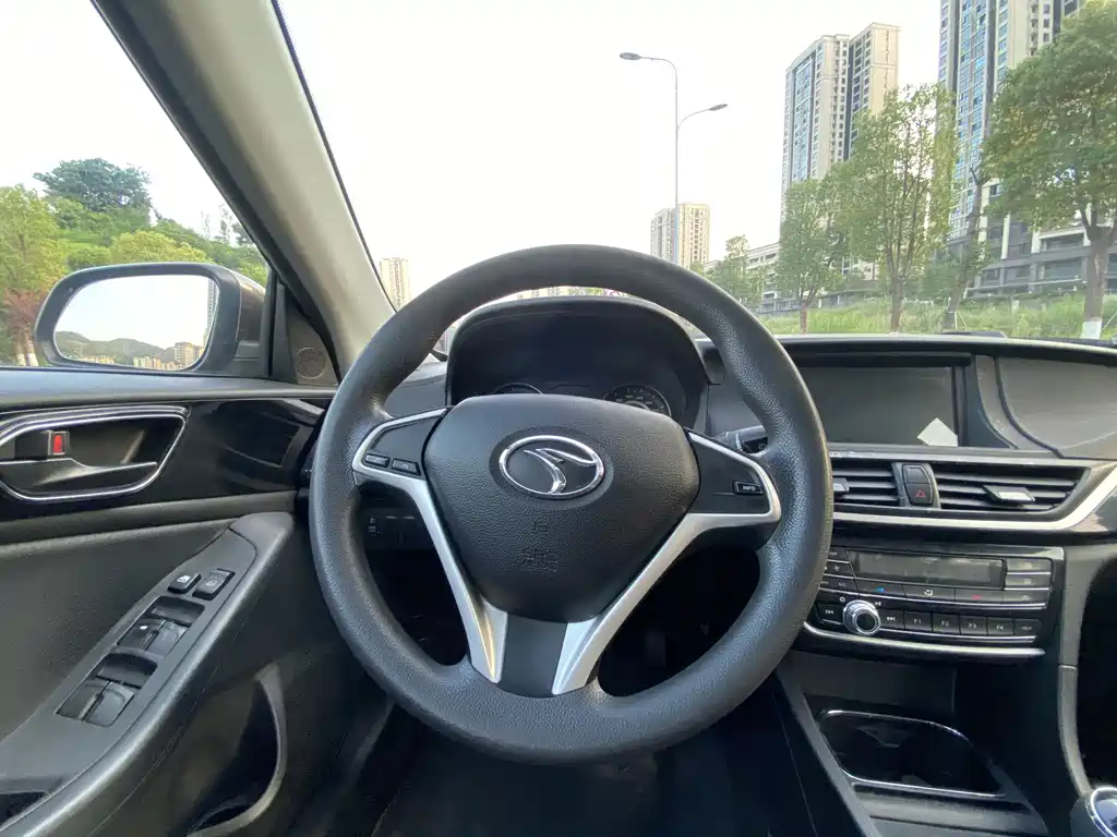 Soueast V5 Lingzhi