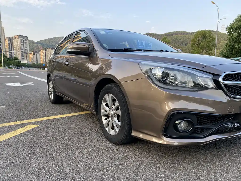 Soueast V5 Lingzhi