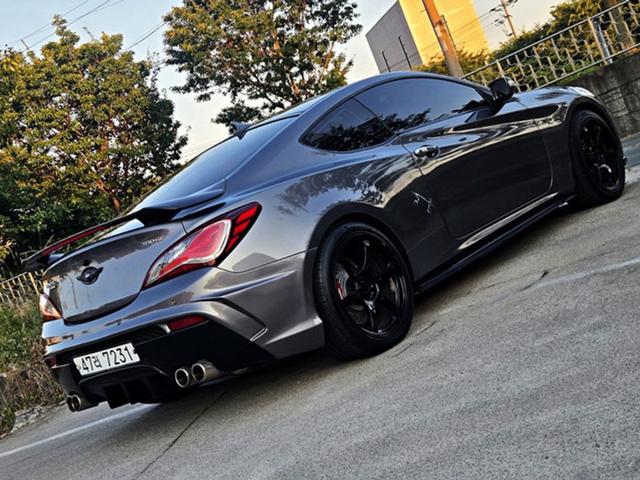 Hyundai Genesis