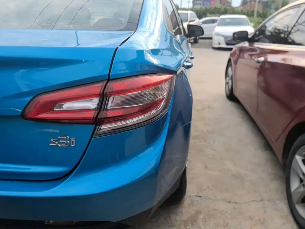 Luxgen Rui 3