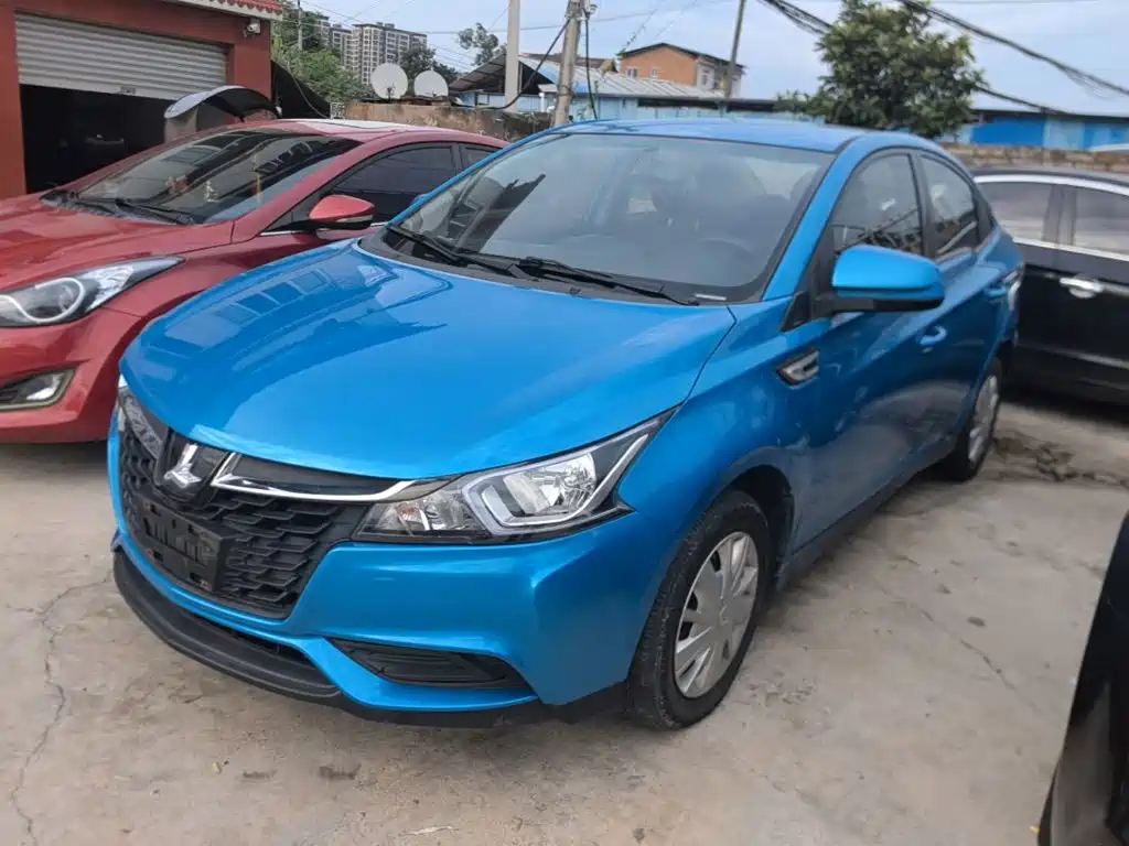 Luxgen Rui 3