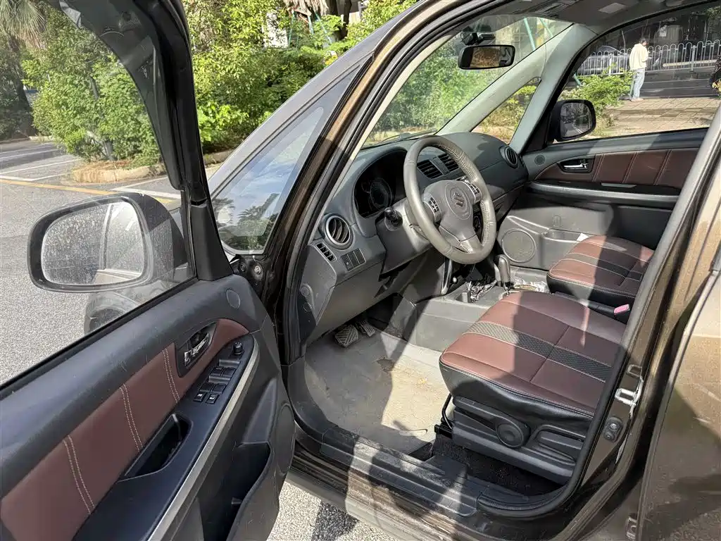 Suzuki SX4