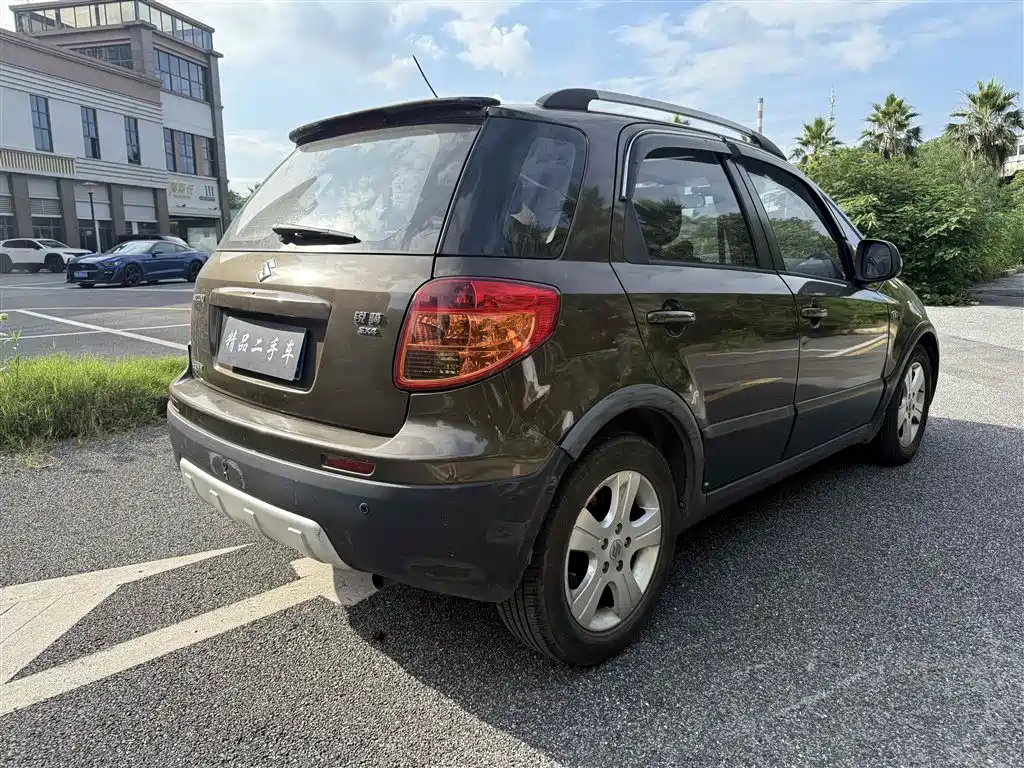 Suzuki SX4