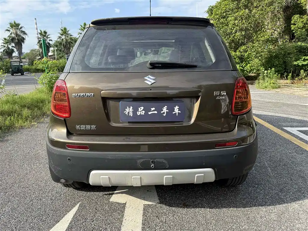 Suzuki SX4