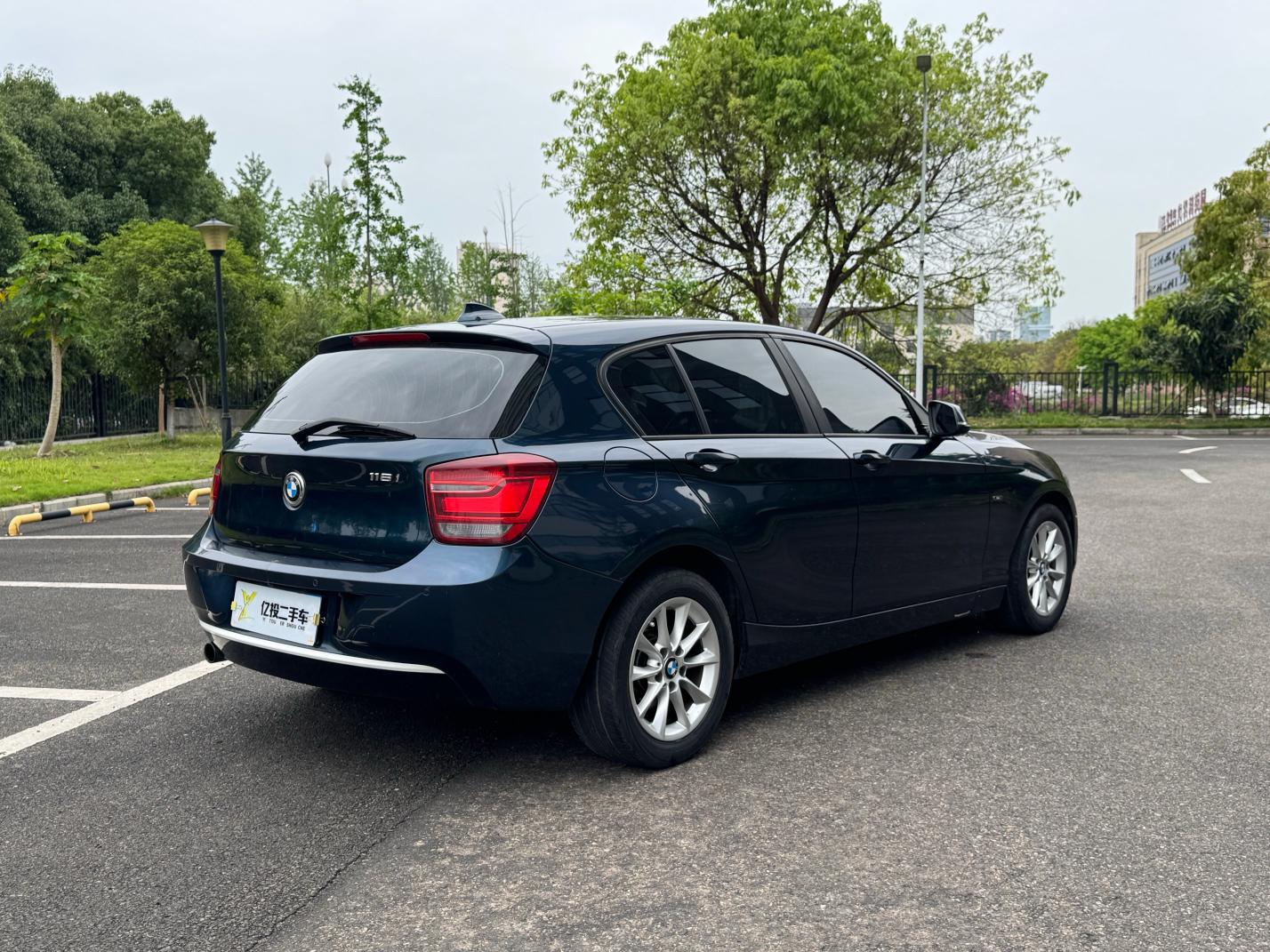 BMW BMW 1-Series (Import)