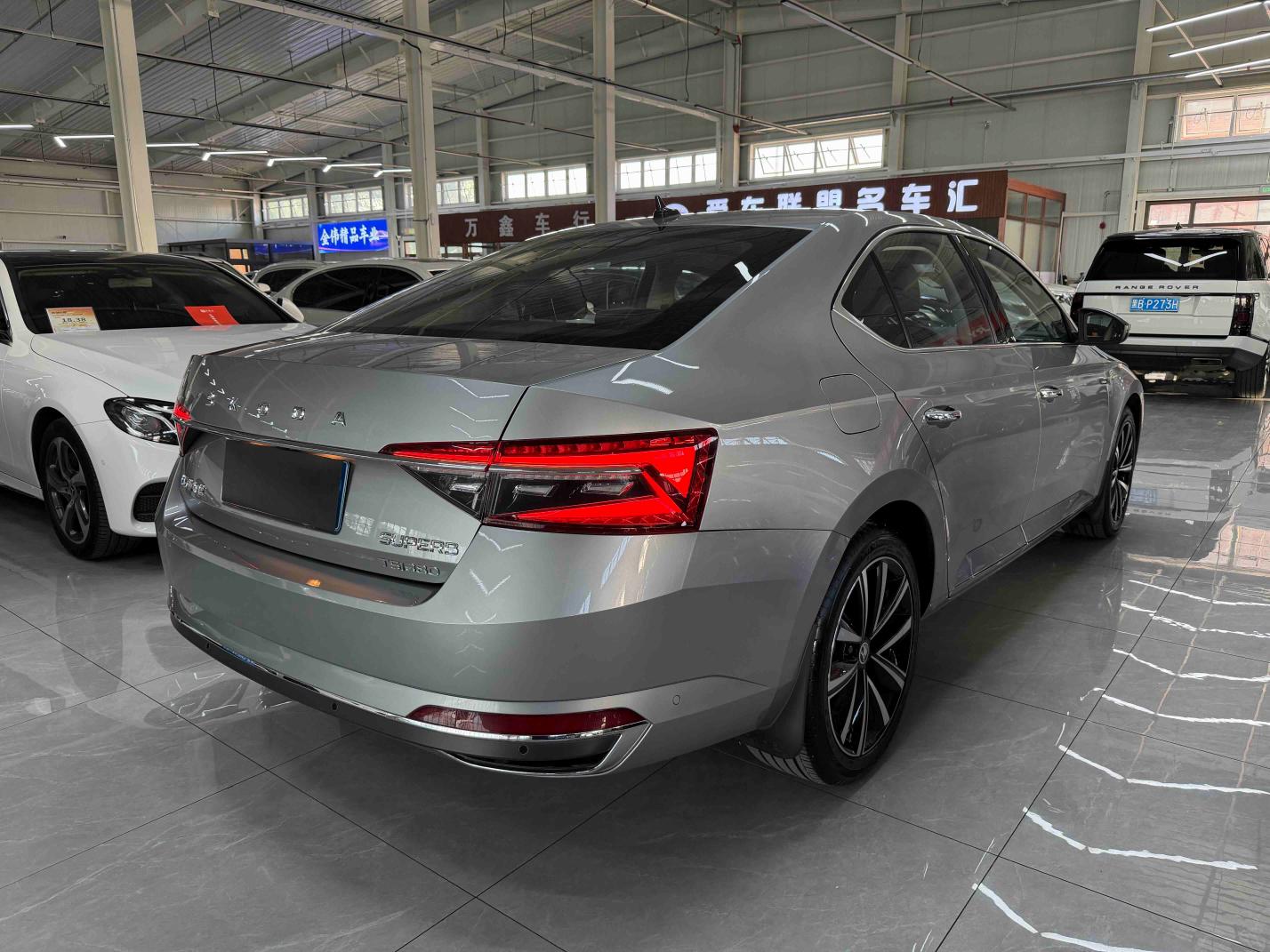 Skoda Superb
