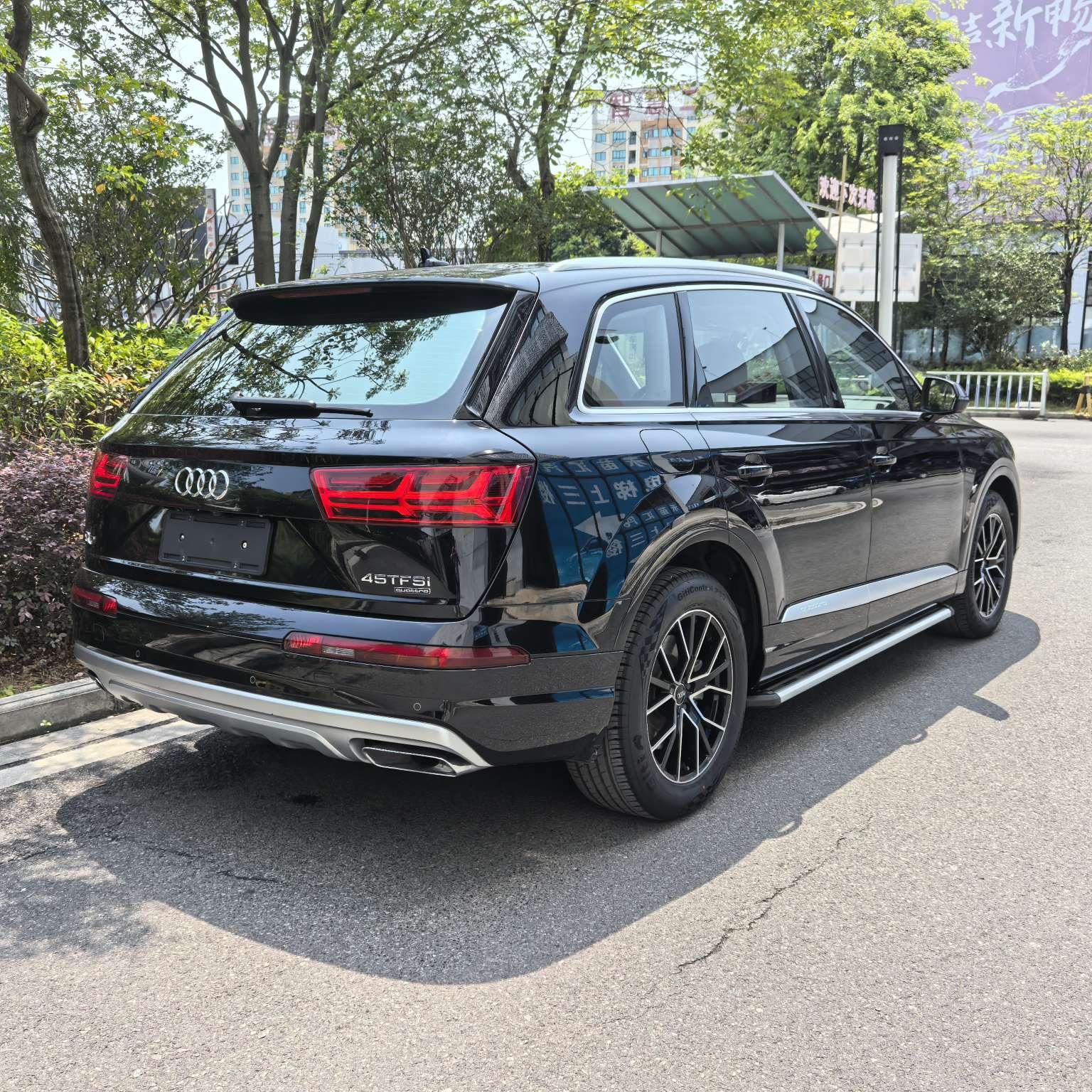 Audi Audi Q7