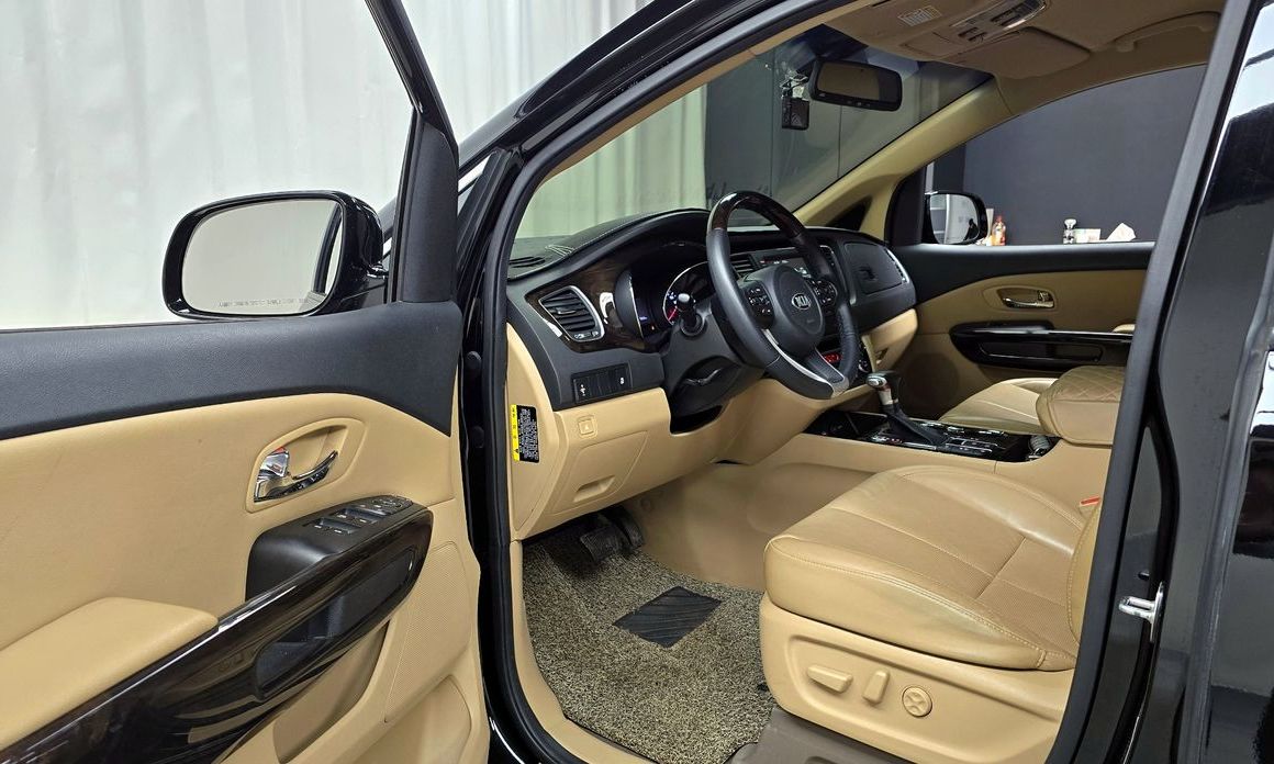 Kia Canival