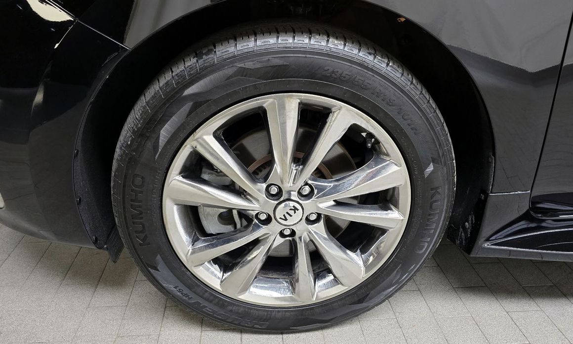 Kia Canival