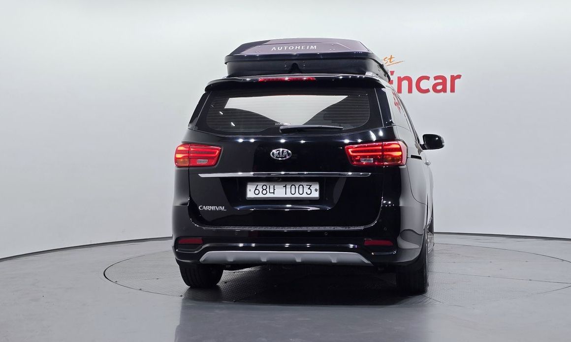Kia Canival