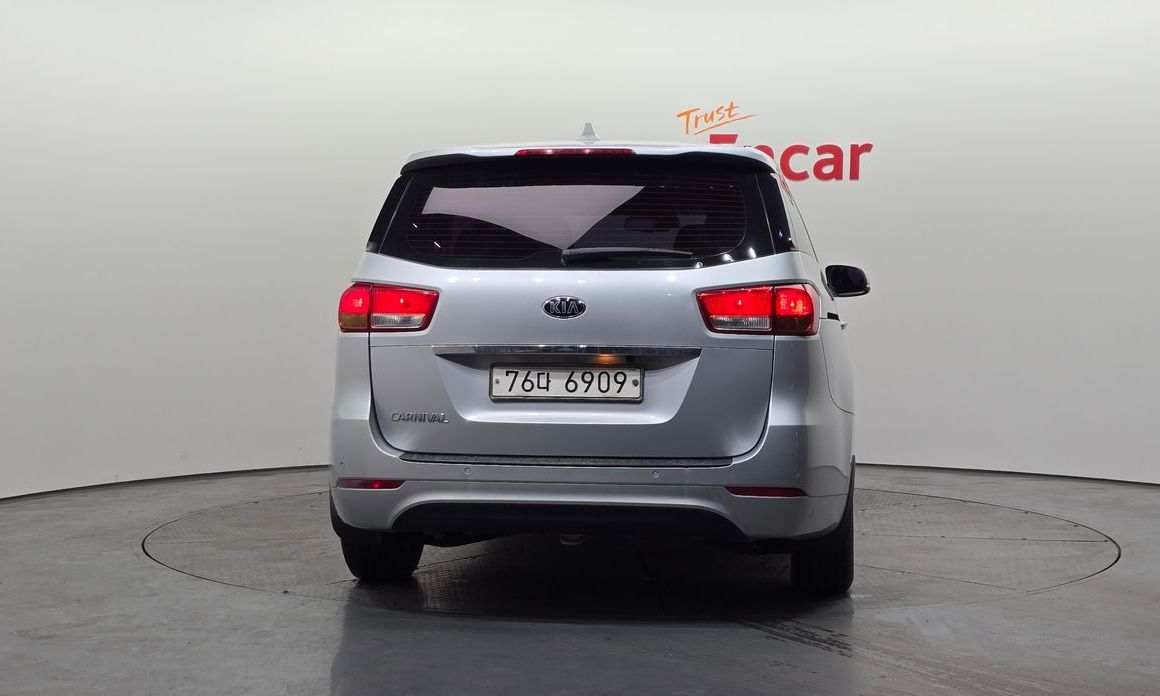 Kia Canival