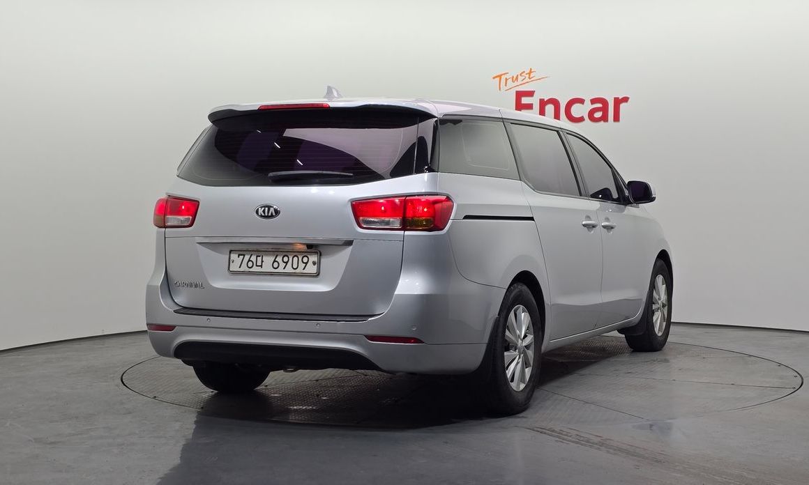 Kia Canival