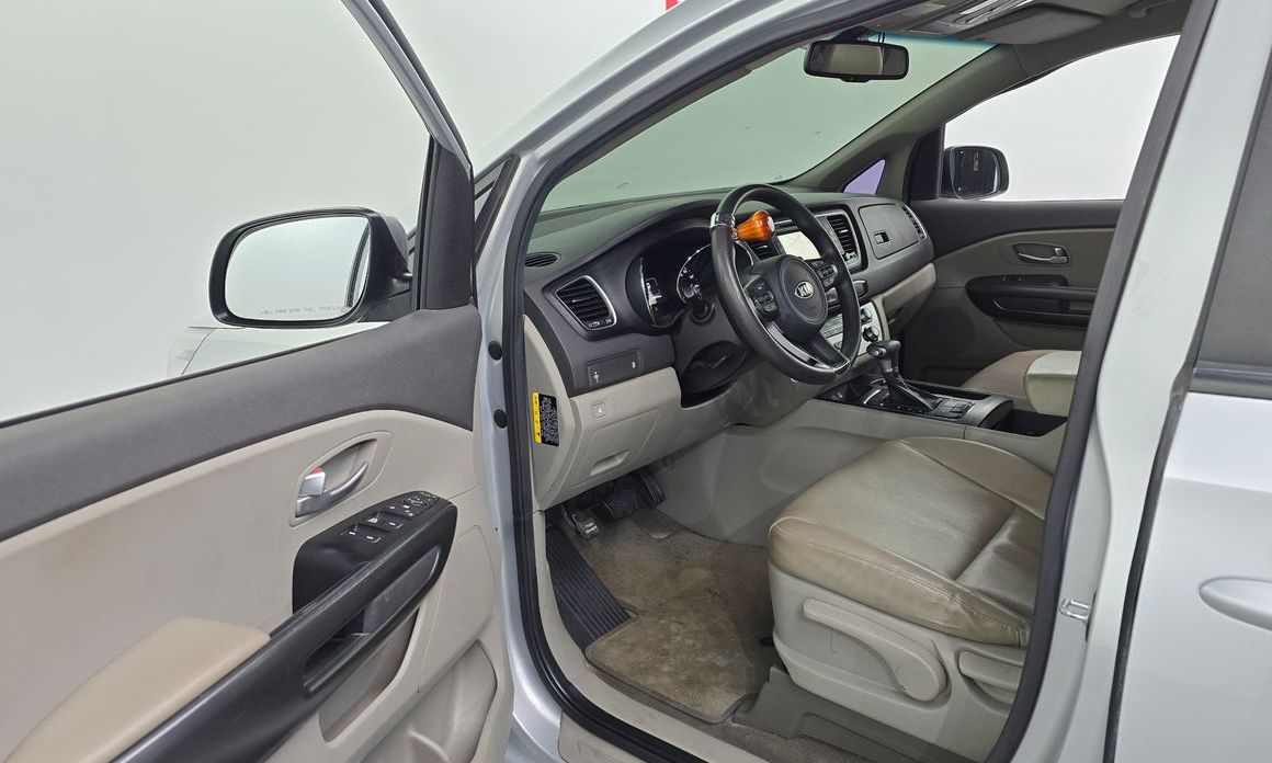 Kia Canival