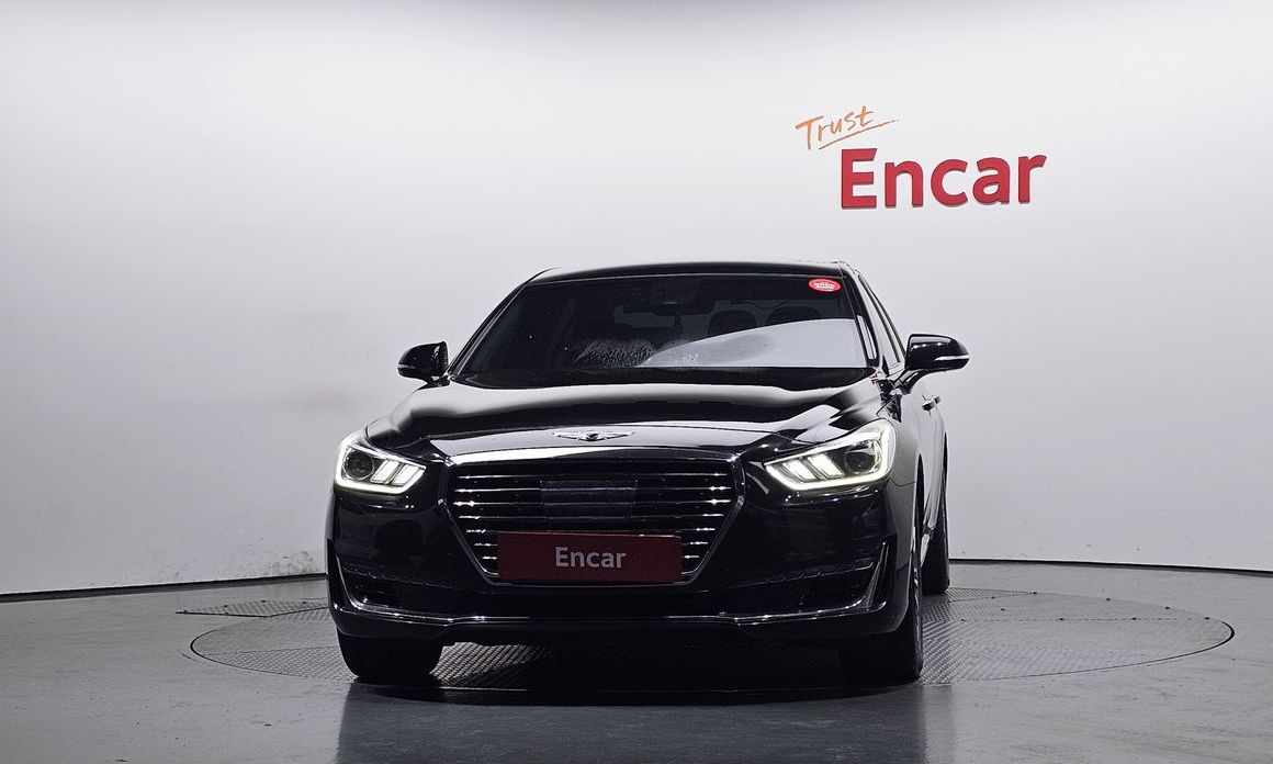 Genesis EQ900