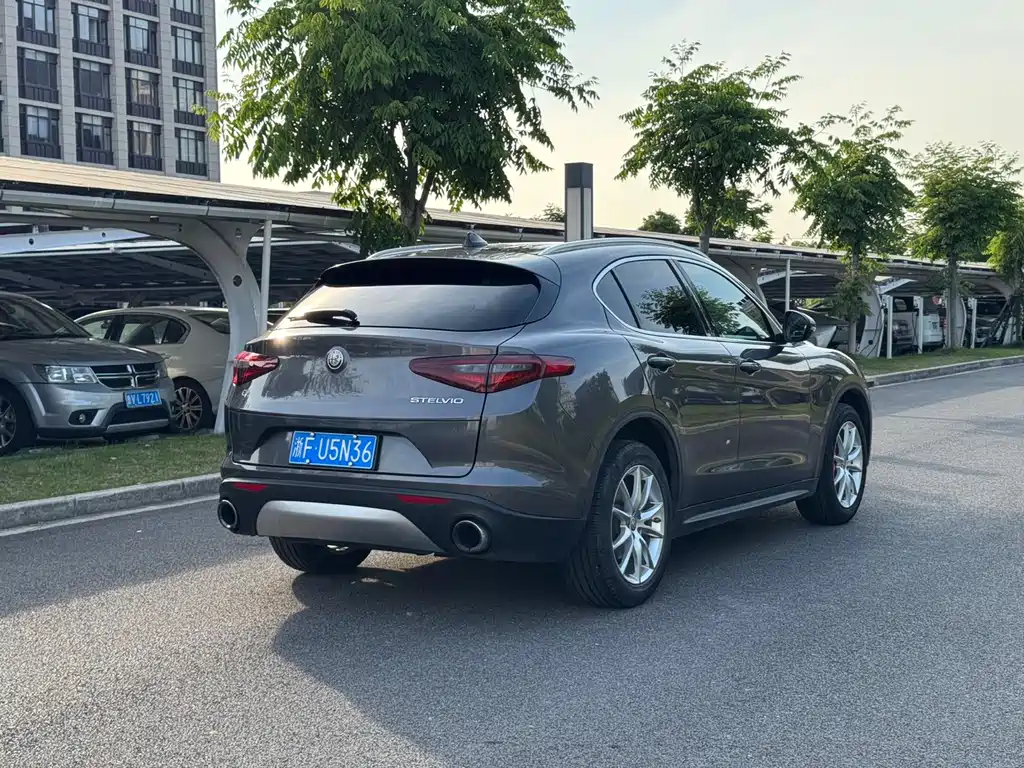 Alfa Romeo Stelvio