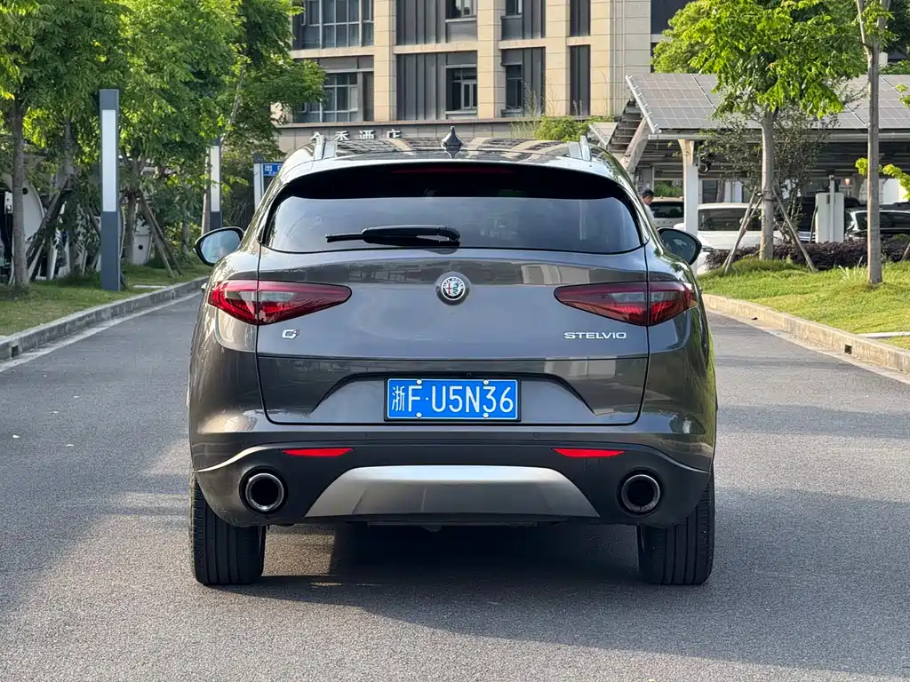 Alfa Romeo Stelvio