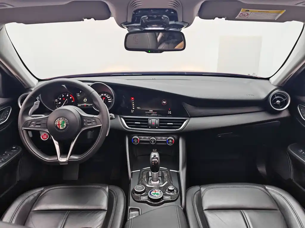 Alfa Romeo Giulia