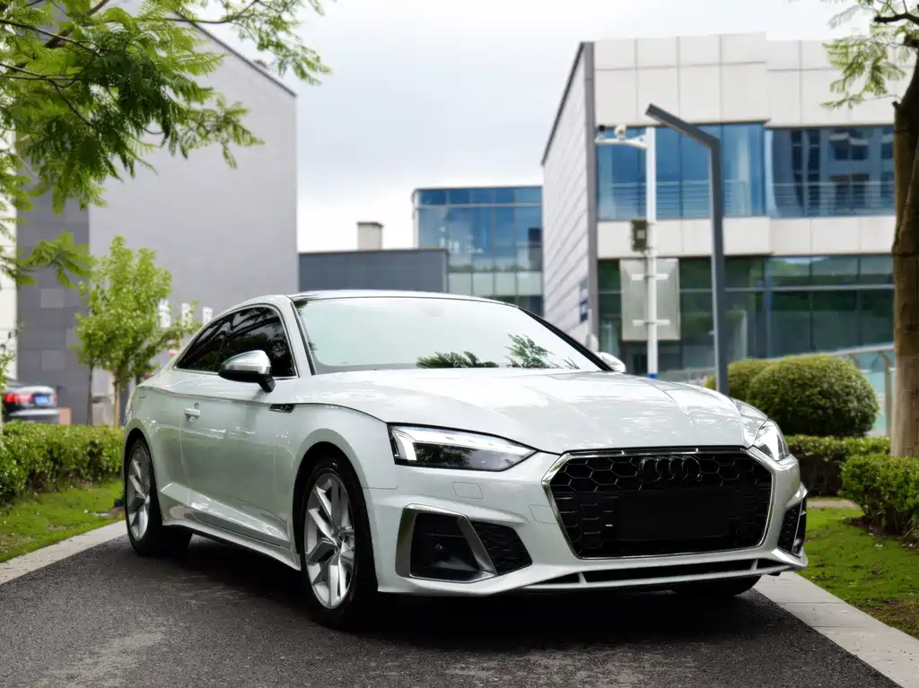 Audi A5 (Import)