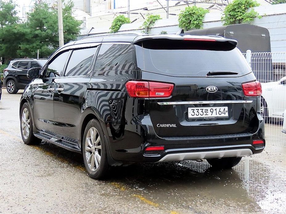 Kia Canival