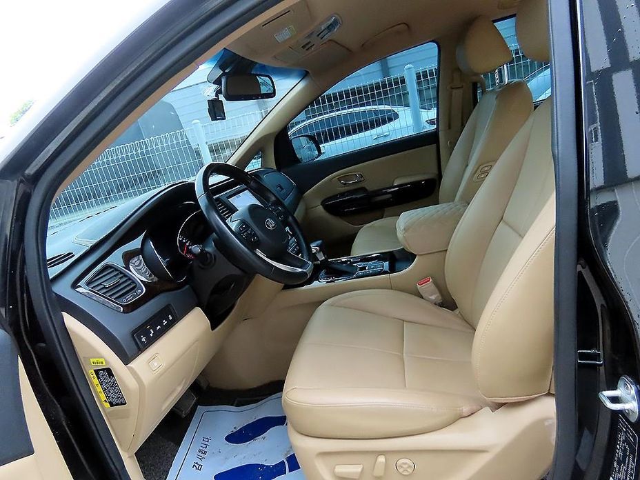 Kia Canival