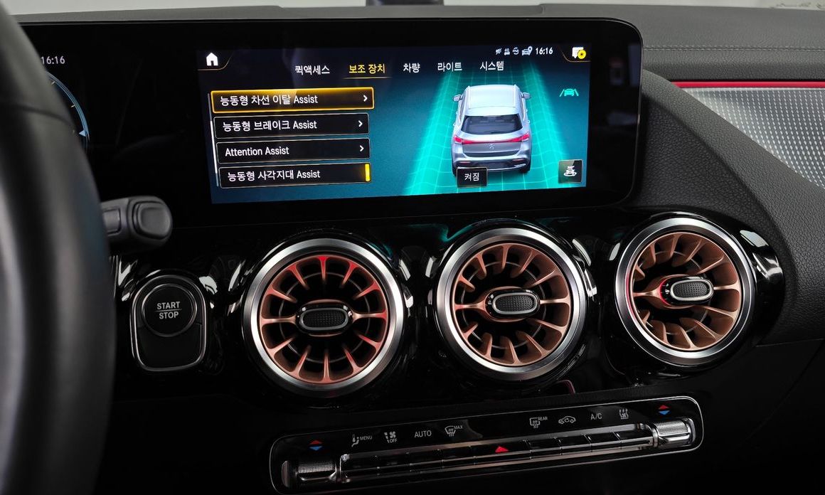 Mercedes-Benz EQA