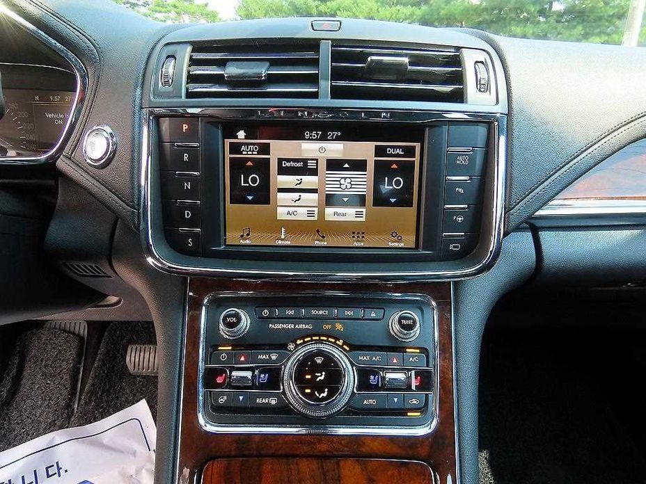 Lincoln Continental