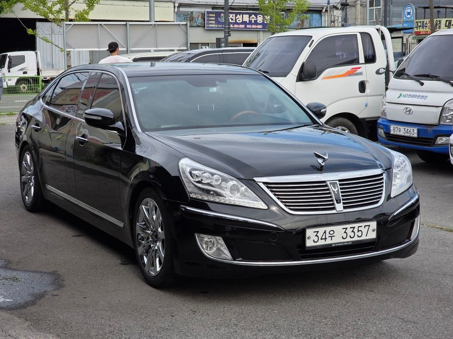 Hyundai Equus