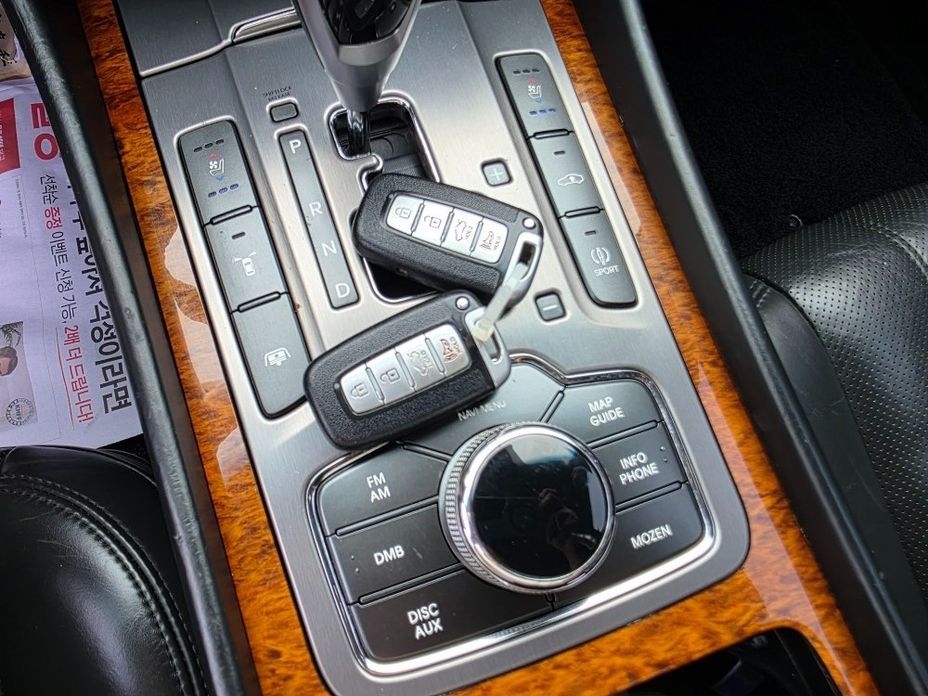Hyundai Equus